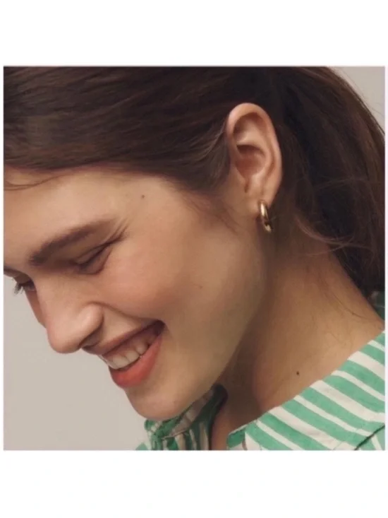 New! Gold Thick Puffy Huggie Earrings (1044) NWOT - Picture 2 of 3